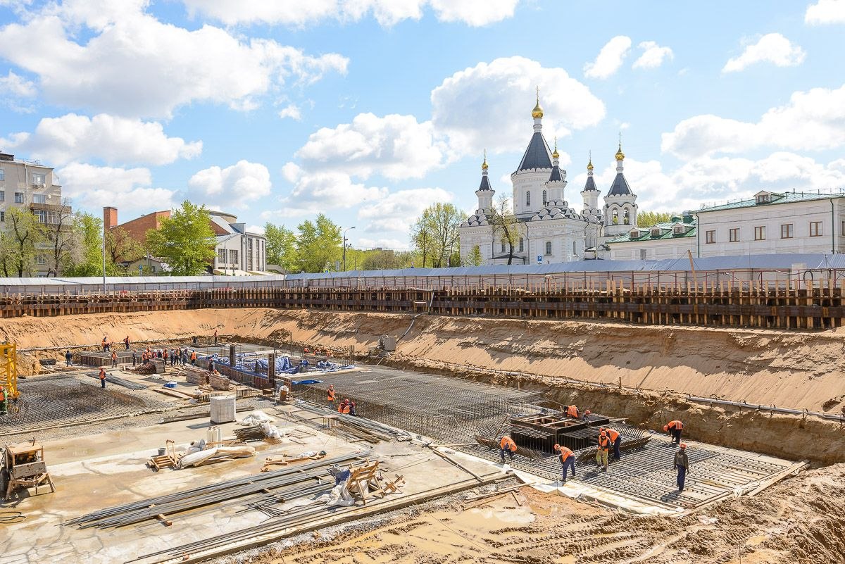 ЖИЗНЬ на Плющихе»: стартовала заливка фундаментной плиты