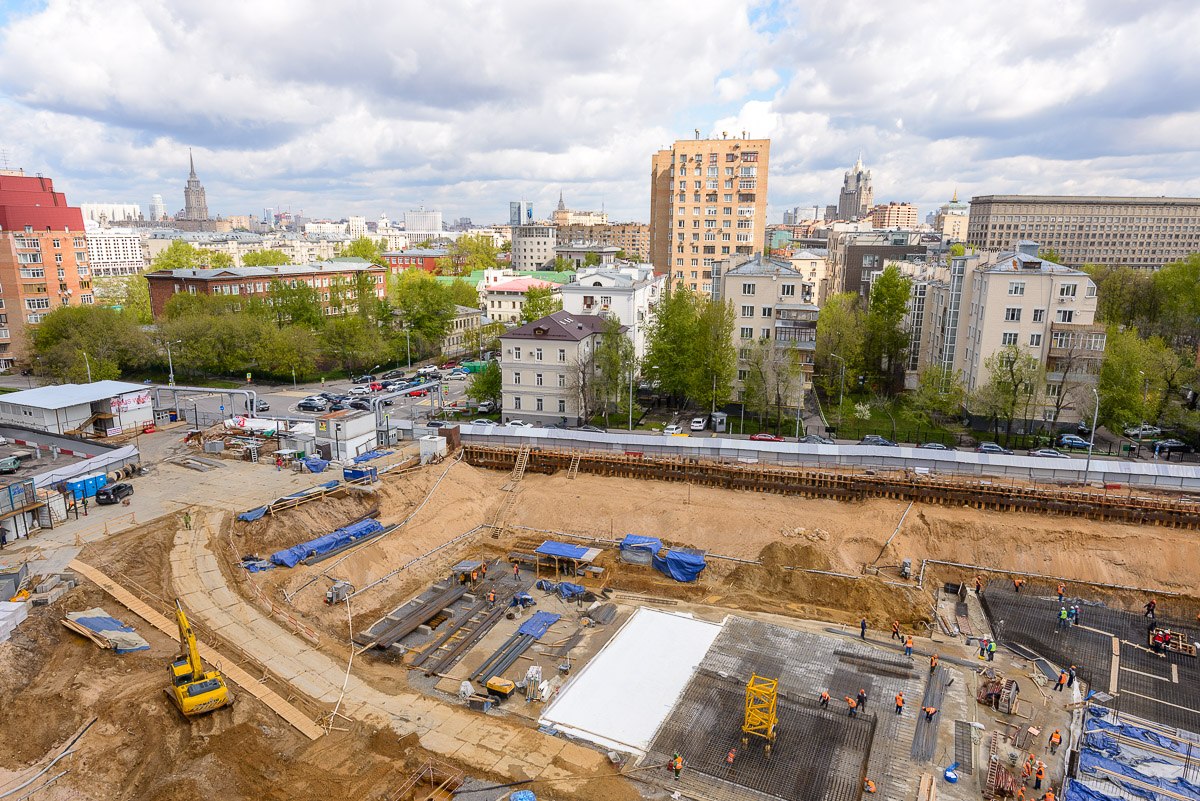 ЖИЗНЬ на Плющихе»: стартовала заливка фундаментной плиты